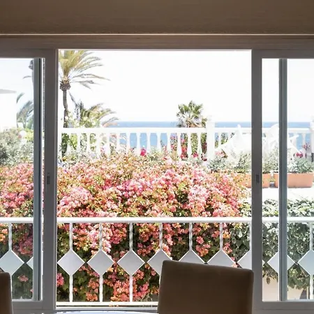 בית נופש Paradise Townhouse מארבלה